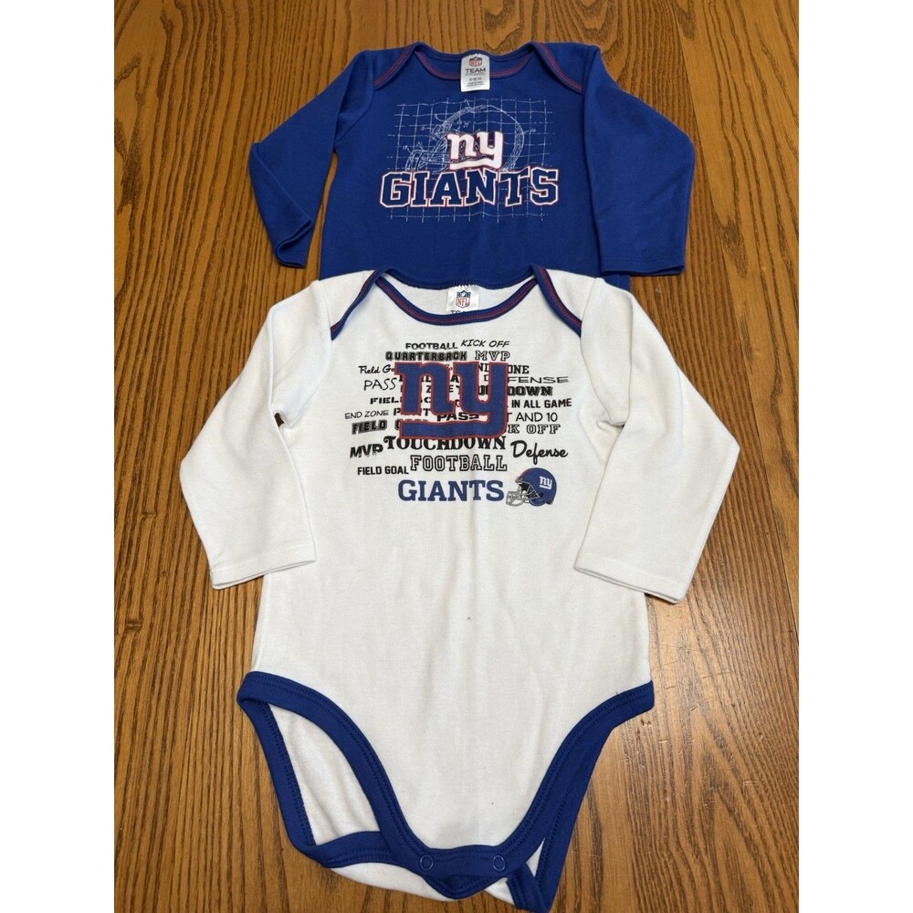 New York NFL Giants Set Of 2 long sleeve bodysuit SIZE 6-12 mos.